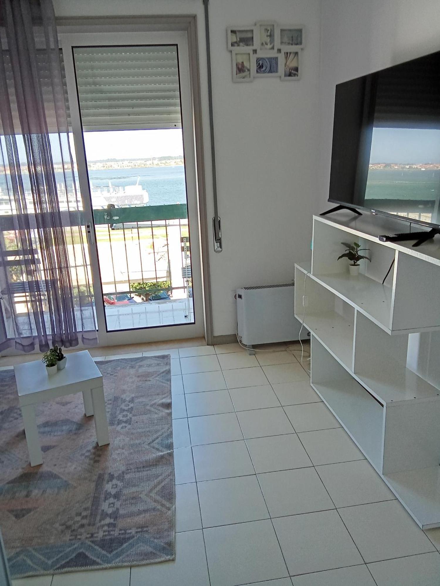 Gafanha da Encarnacao Casa Das Riscas Verdes מראה חיצוני תמונה